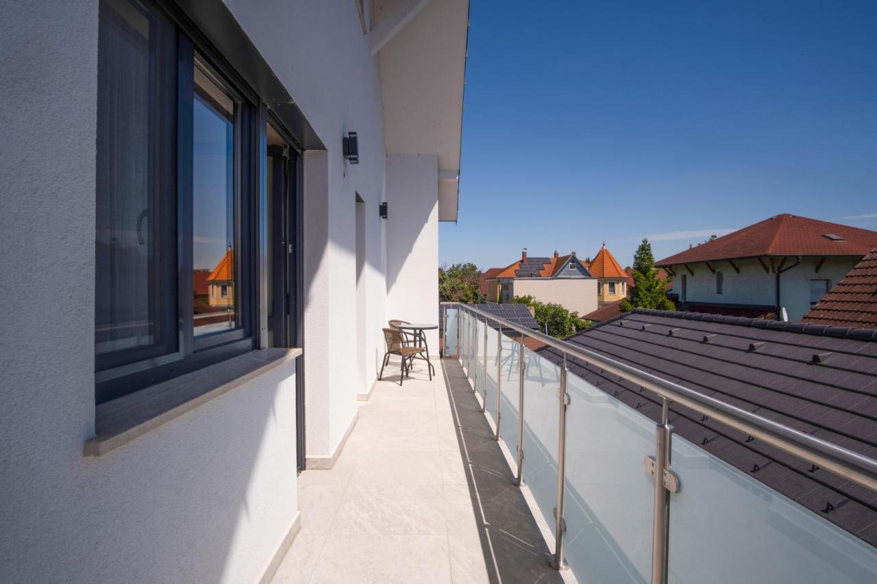 Myflat Premium Resort Siofok Ngoại thất bức ảnh
