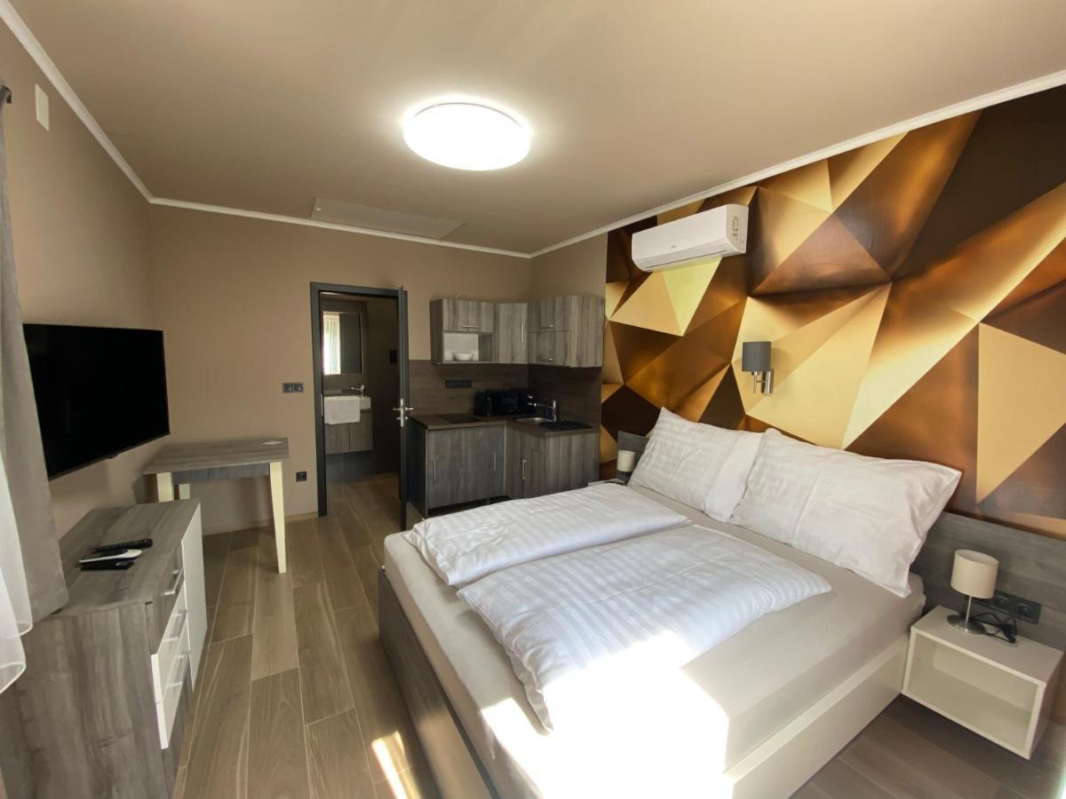 Myflat Premium Resort Siofok Ngoại thất bức ảnh