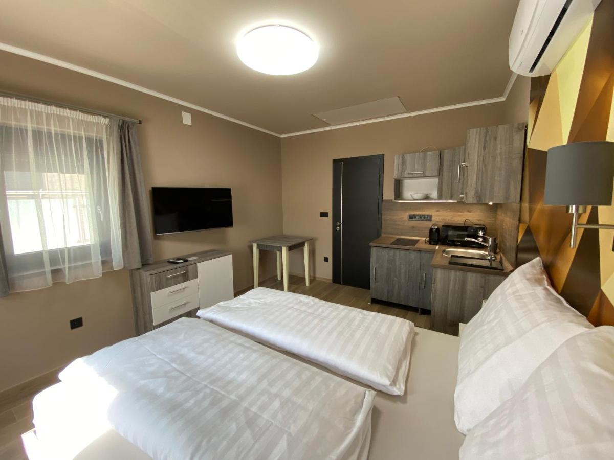 Myflat Premium Resort Siofok Ngoại thất bức ảnh